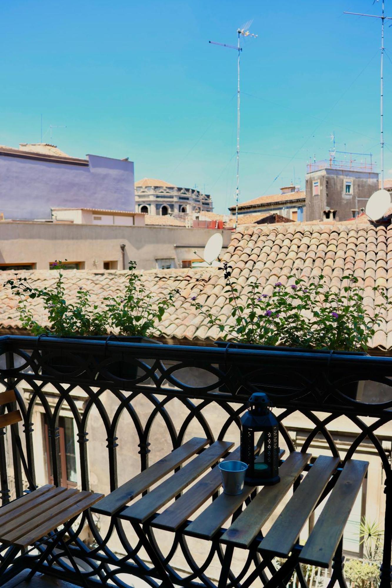 كاتانيا Holiday Lux Boutique Room المظهر الخارجي الصورة