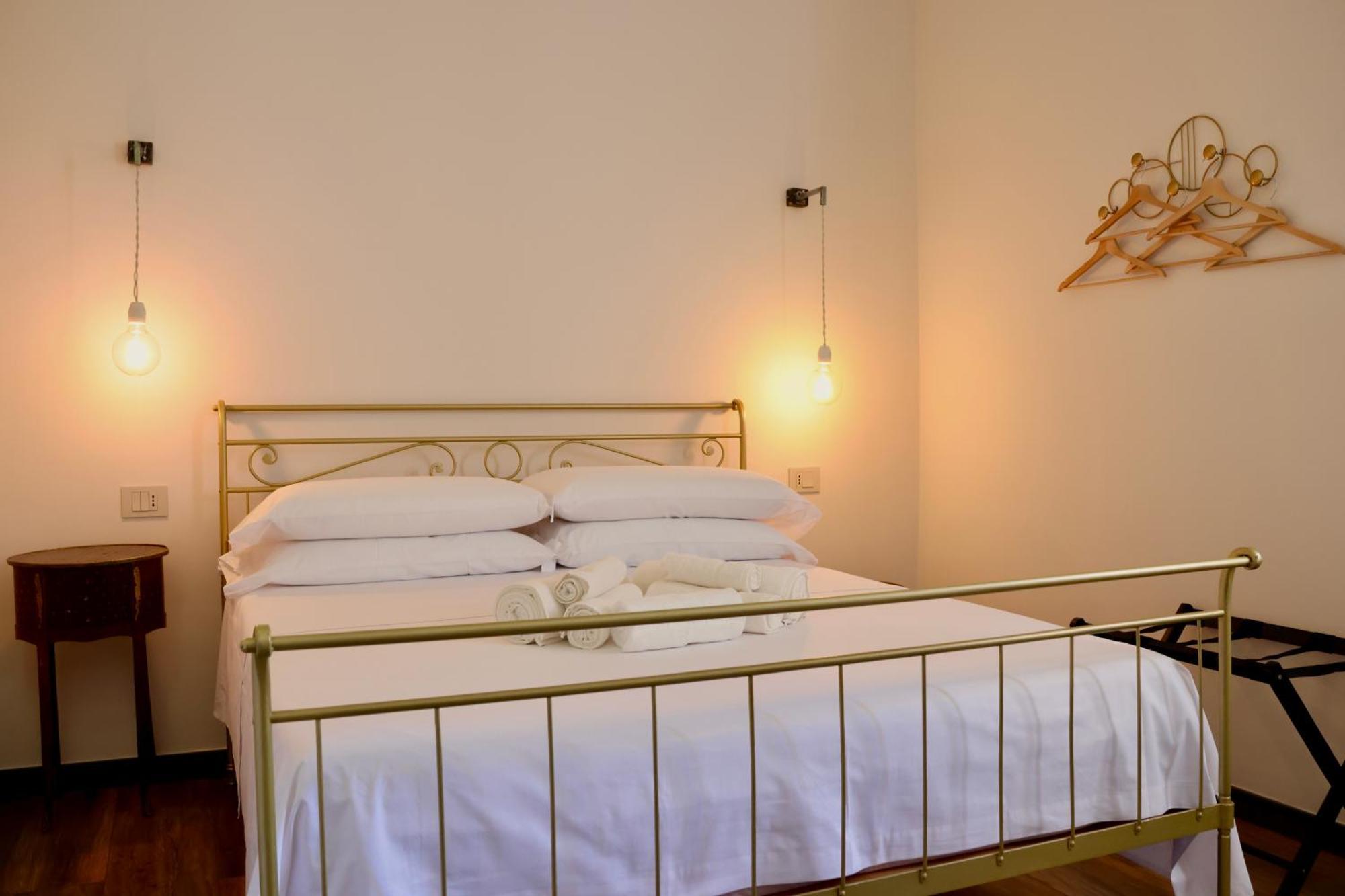 كاتانيا Holiday Lux Boutique Room الغرفة الصورة